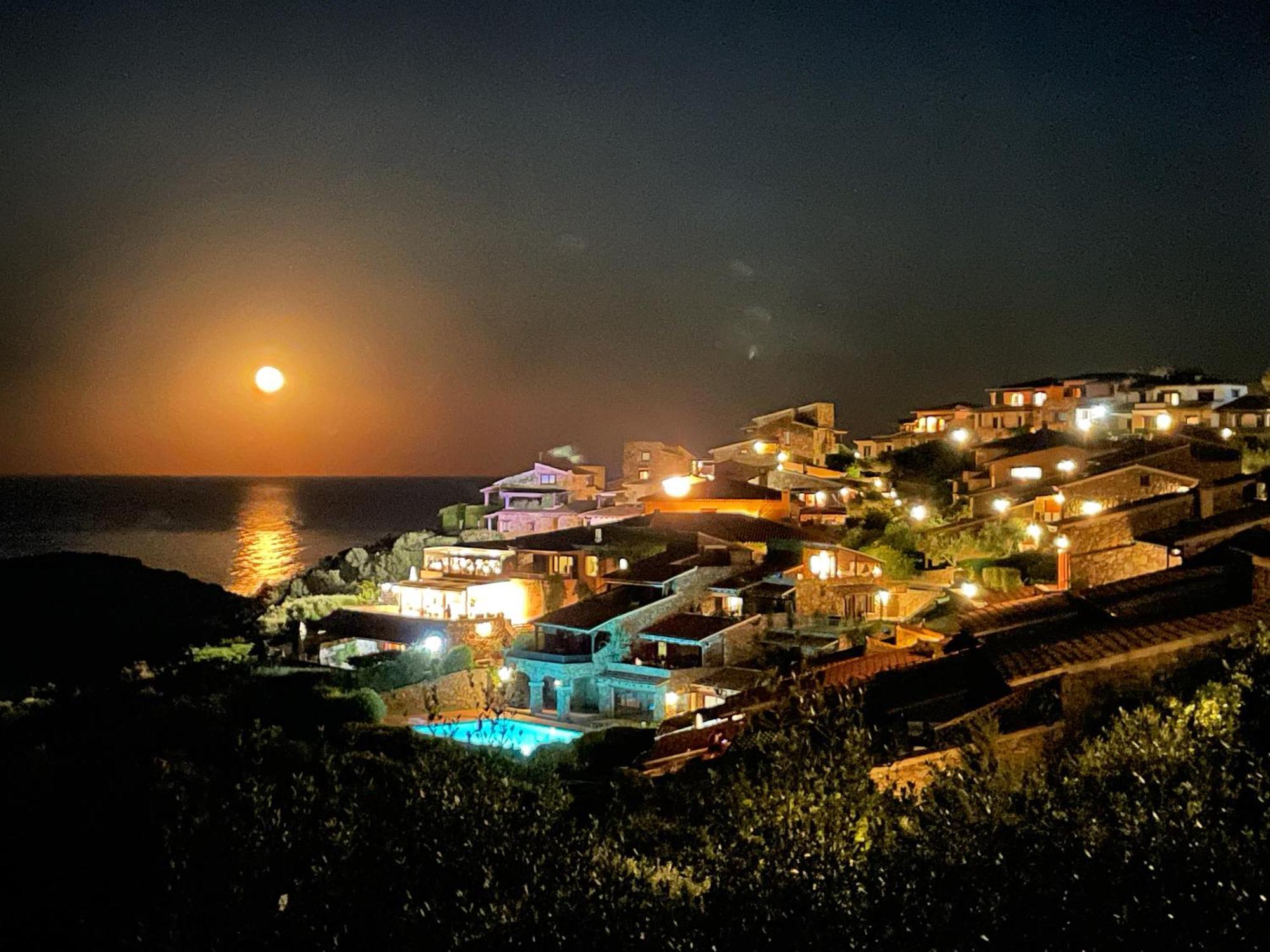 San Teodoro Punta Est Delizioso Monolocale Vista Mare Lägenhet Exteriör bild